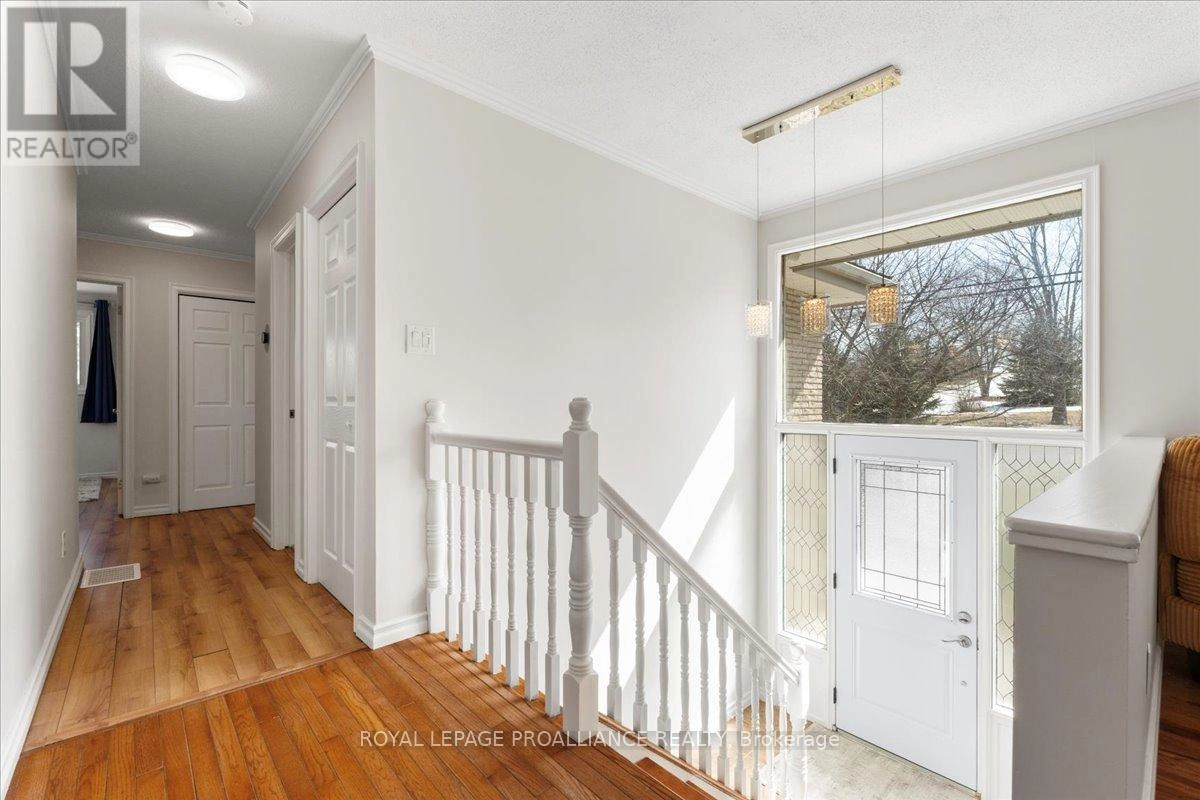 267 County Road 28, Prince Edward County, Ontario  K8N 4Z7 - Photo 3 - X12273076