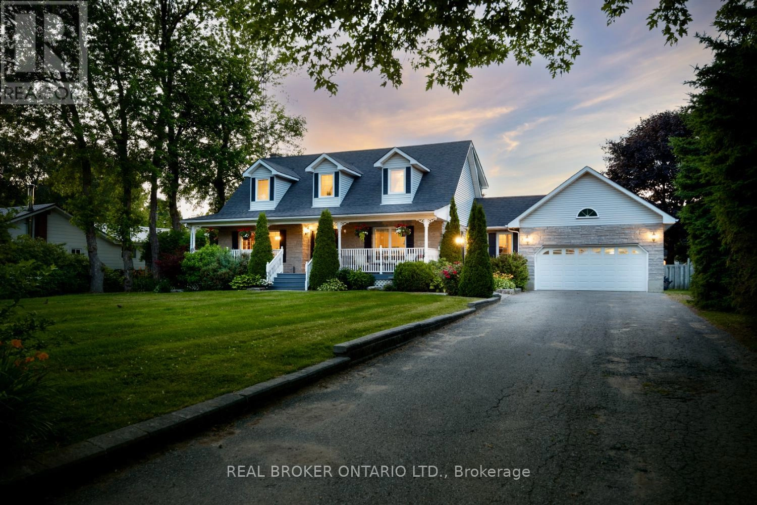 10 Brownsville Court, Clarington, Ontario  L1B 1L9 - Photo 1 - E12276634