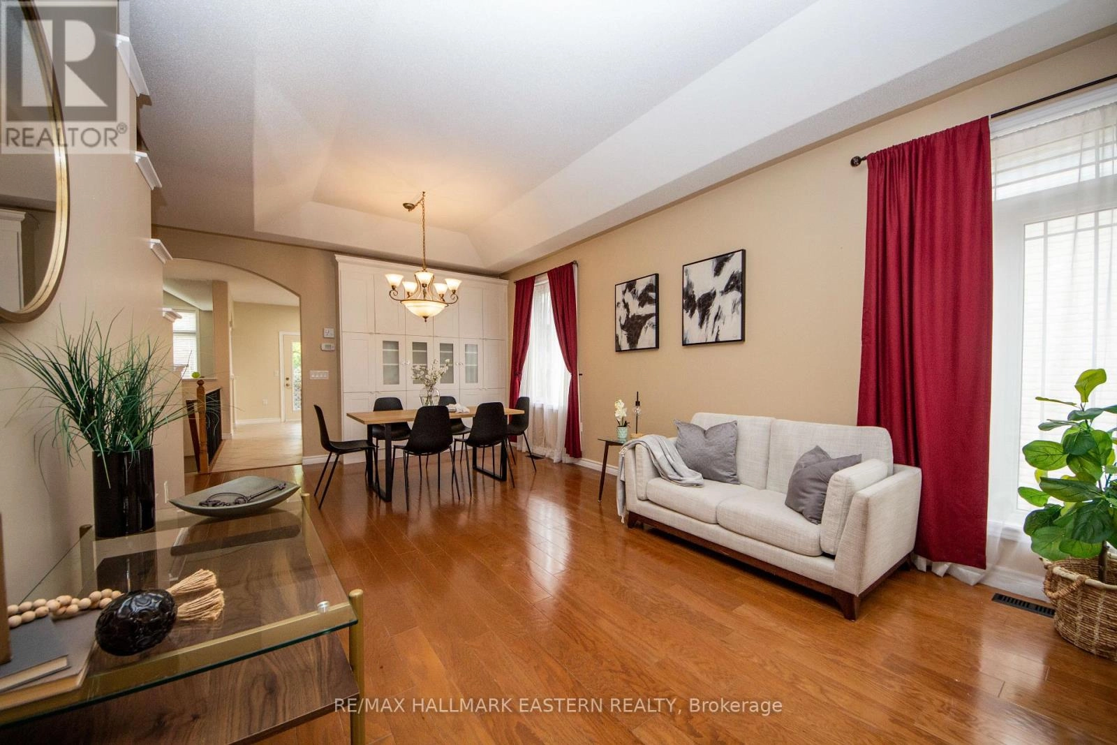 1568 Ireland Drive, Peterborough West, Ontario  K9K 2T2 - Photo 2 - X12276669
