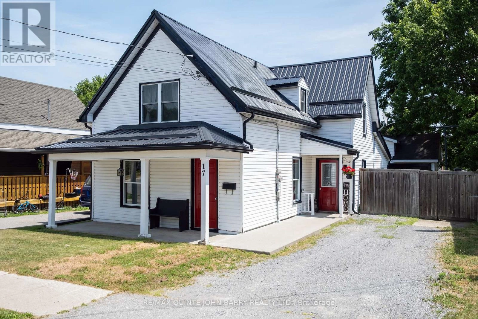 17 James Street, Quinte West, Ontario  K8V 2W8 - Photo 2 - X12276759