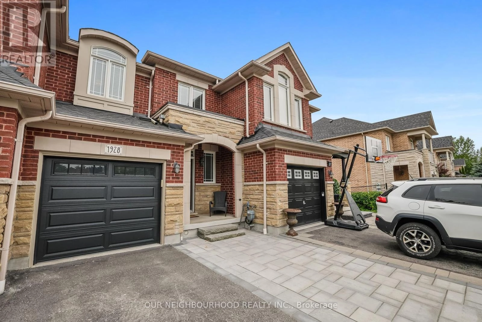 1928 Calvington Drive, Pickering, Ontario  L1V 0B3 - Photo 1 - E12276870
