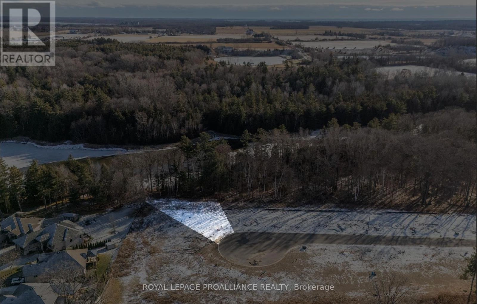 36 Exeter Court, Quinte West, Ontario  K8V 5P4 - Photo 2 - X12276880