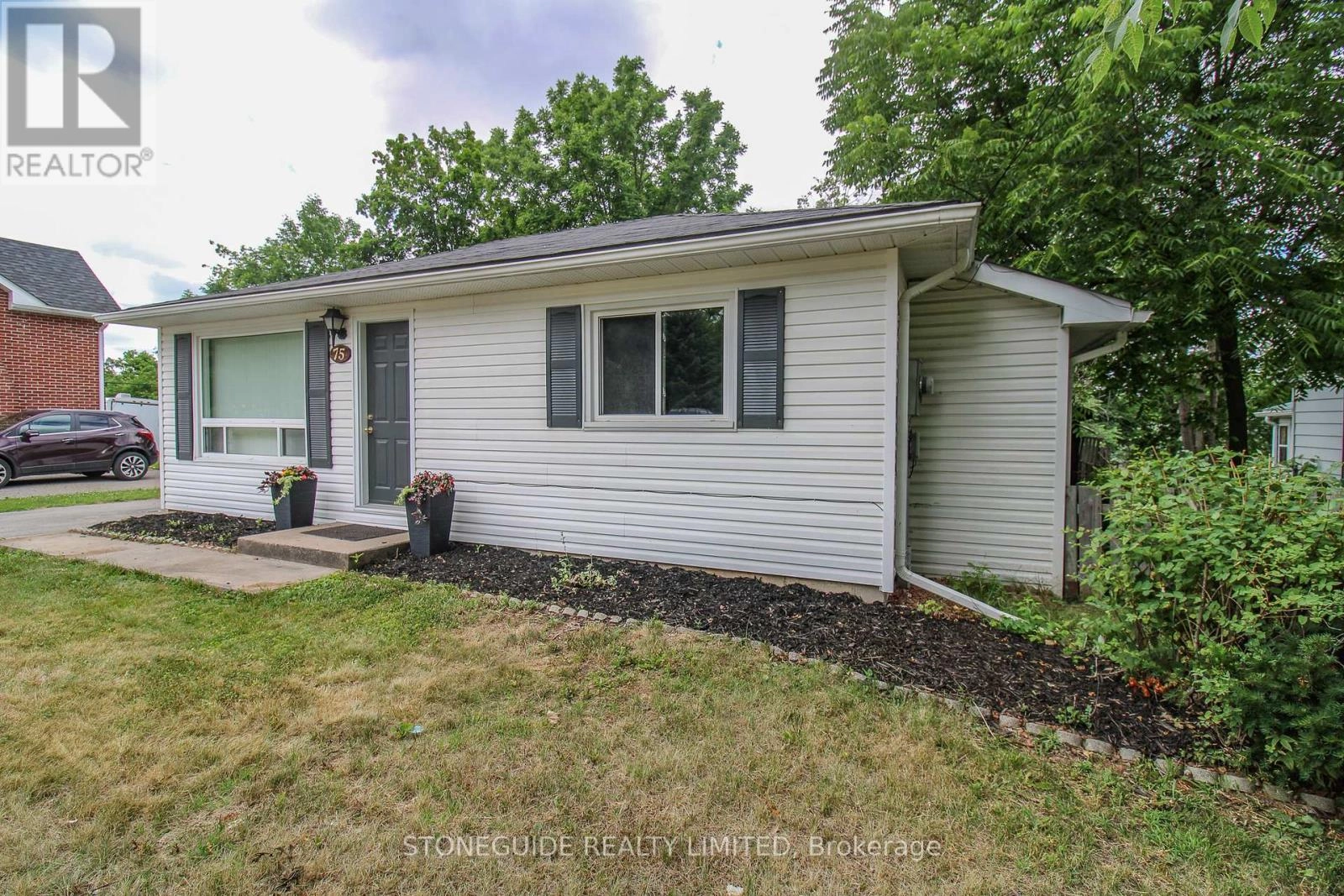 75 Fraser Street, Selwyn, Ontario  K9J 0C5 - Photo 3 - X12277078