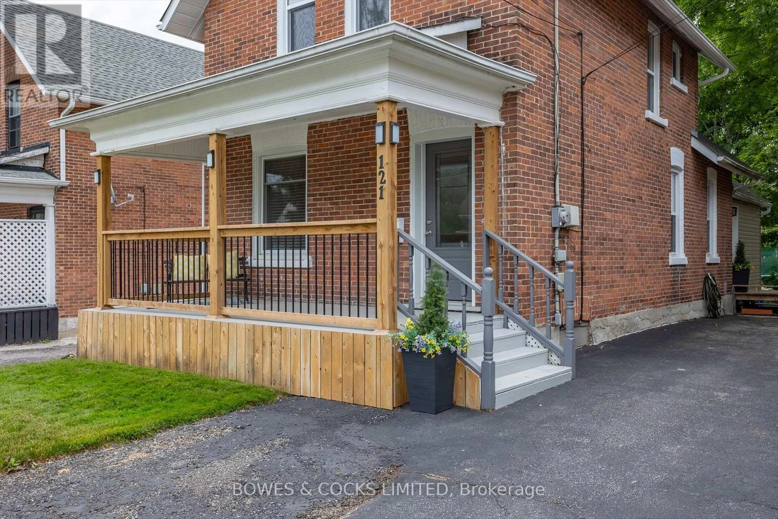 121 Durham Street W, Kawartha Lakes, Ontario  K9V 2R3 - Photo 3 - X12277530
