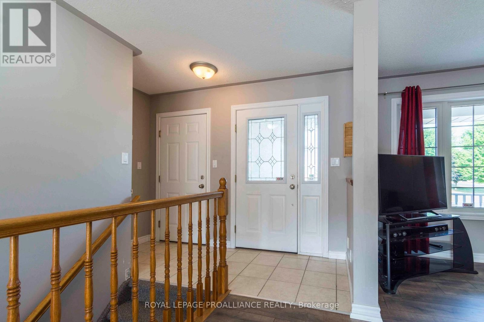 35 Forest Valley Drive, Quinte West, Ontario  K0K 2C0 - Photo 3 - X12278157