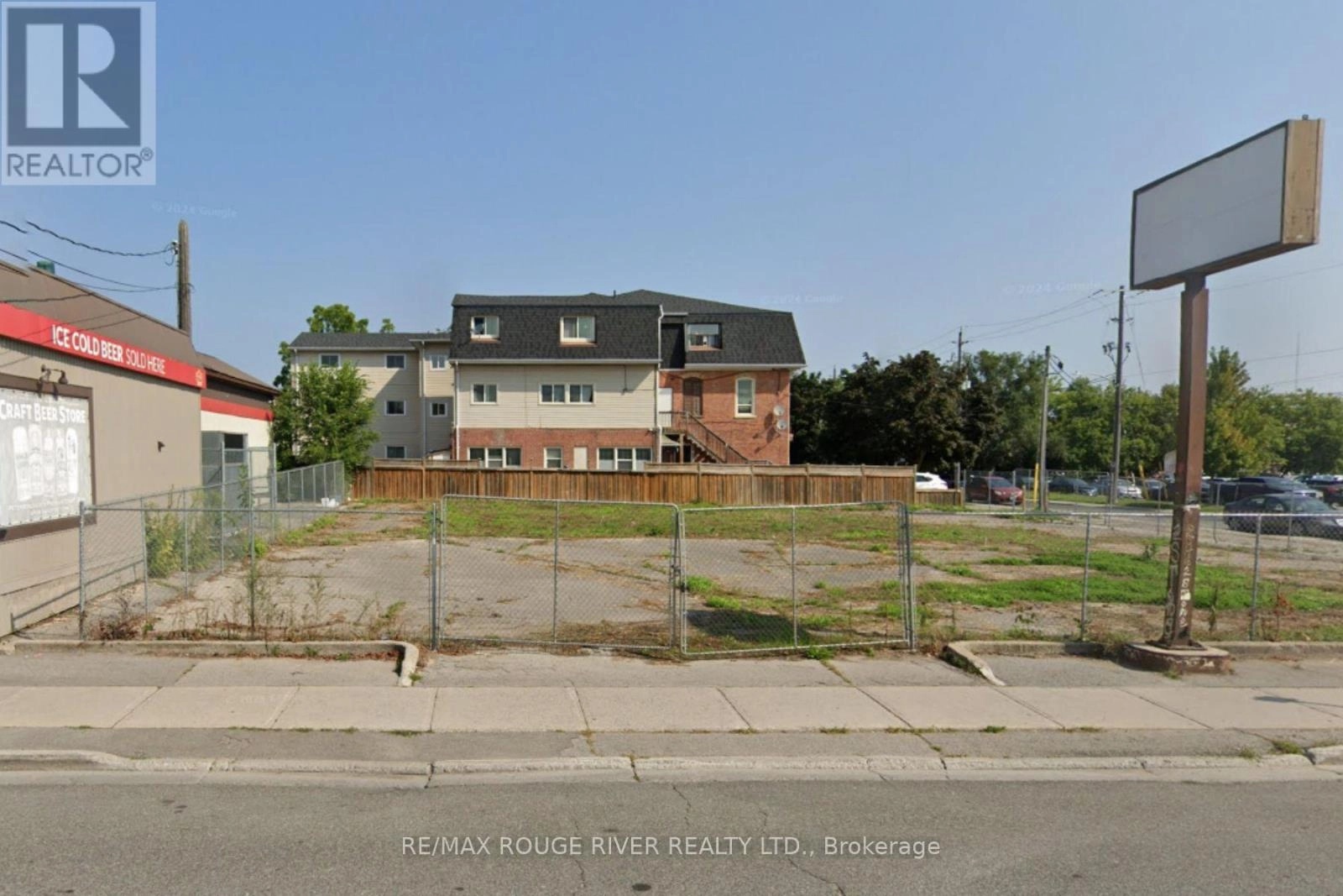 288 Charlotte Street, Peterborough Central, Ontario  K9J 2V5 - Photo 1 - X12278465