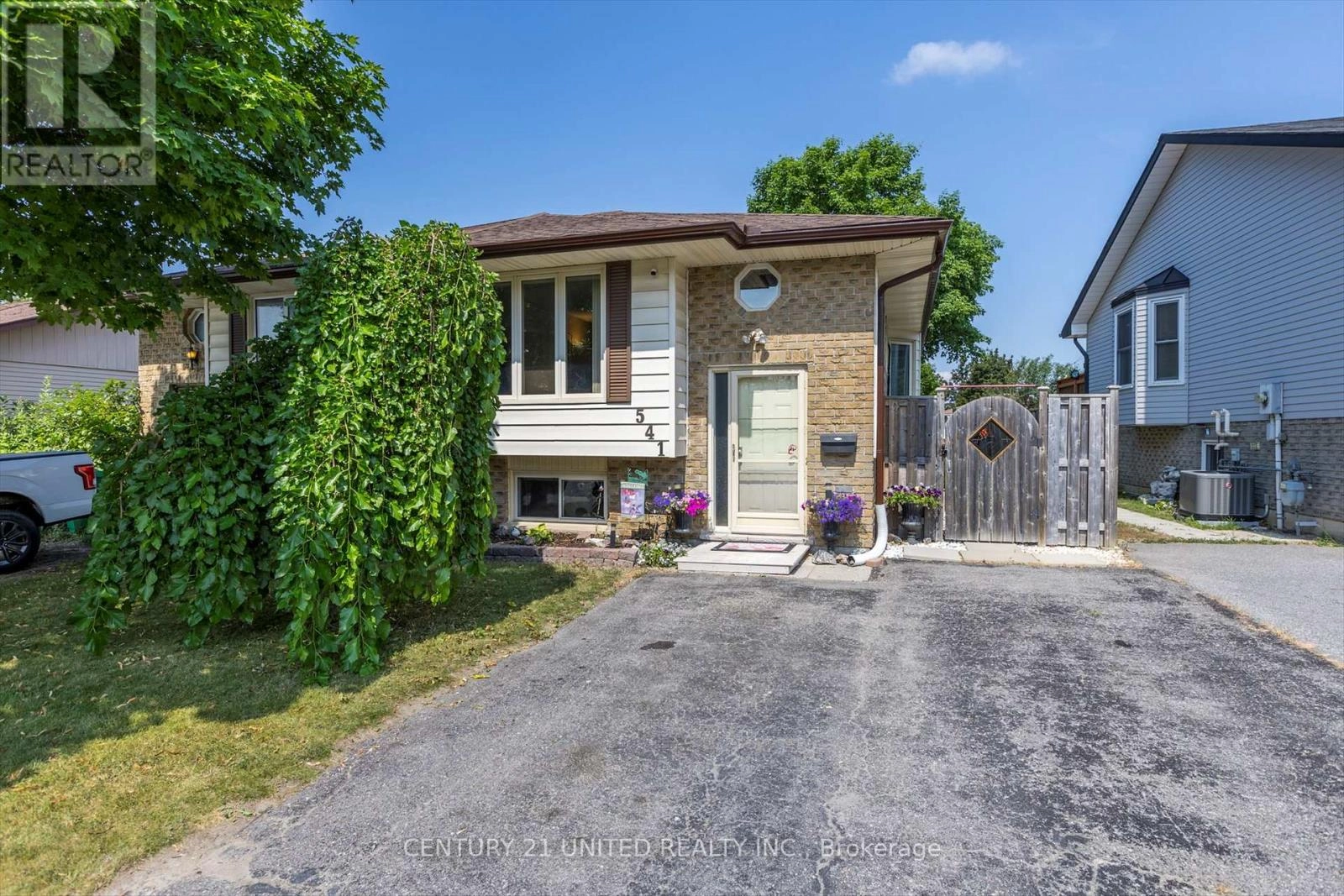 541 Crystal Drive, Peterborough South, Ontario  K9J 8H7 - Photo 3 - X12279695