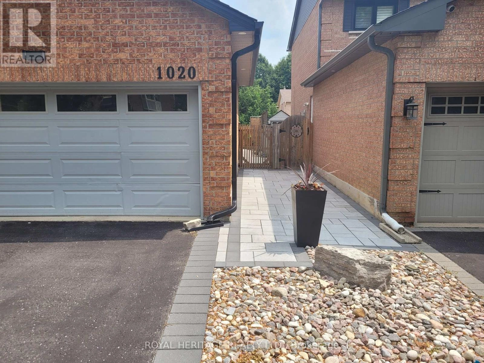 1020 Benton Crescent, Pickering, Ontario  L1X 1N3 - Photo 2 - E12280186