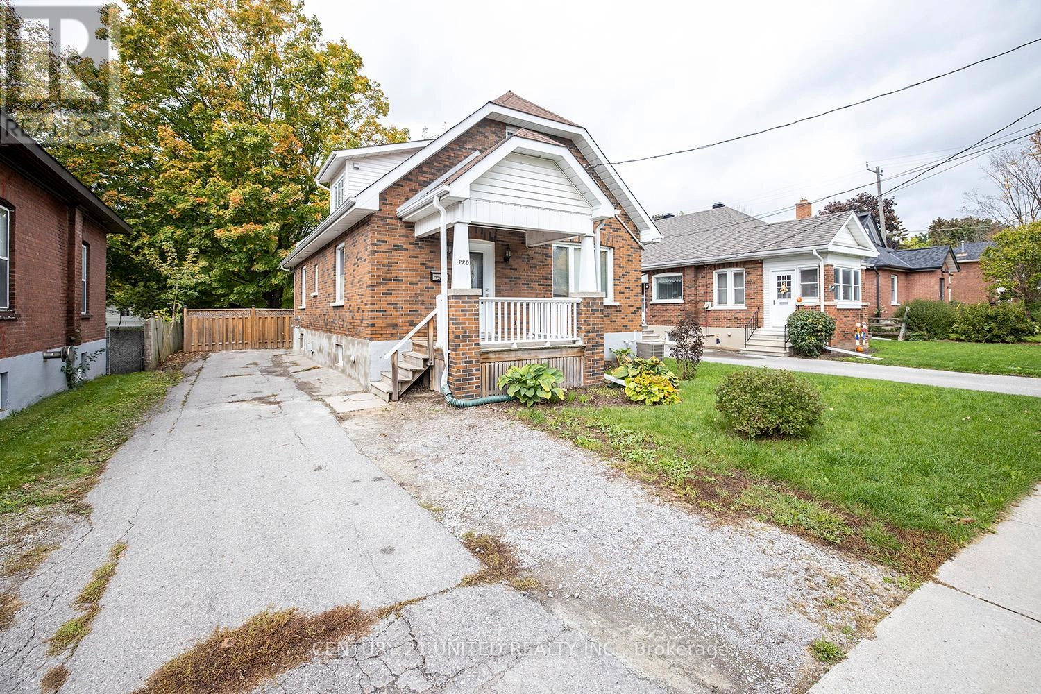 225 Mark Street, Peterborough East, Ontario  K9H 1V1 - Photo 2 - X12280178
