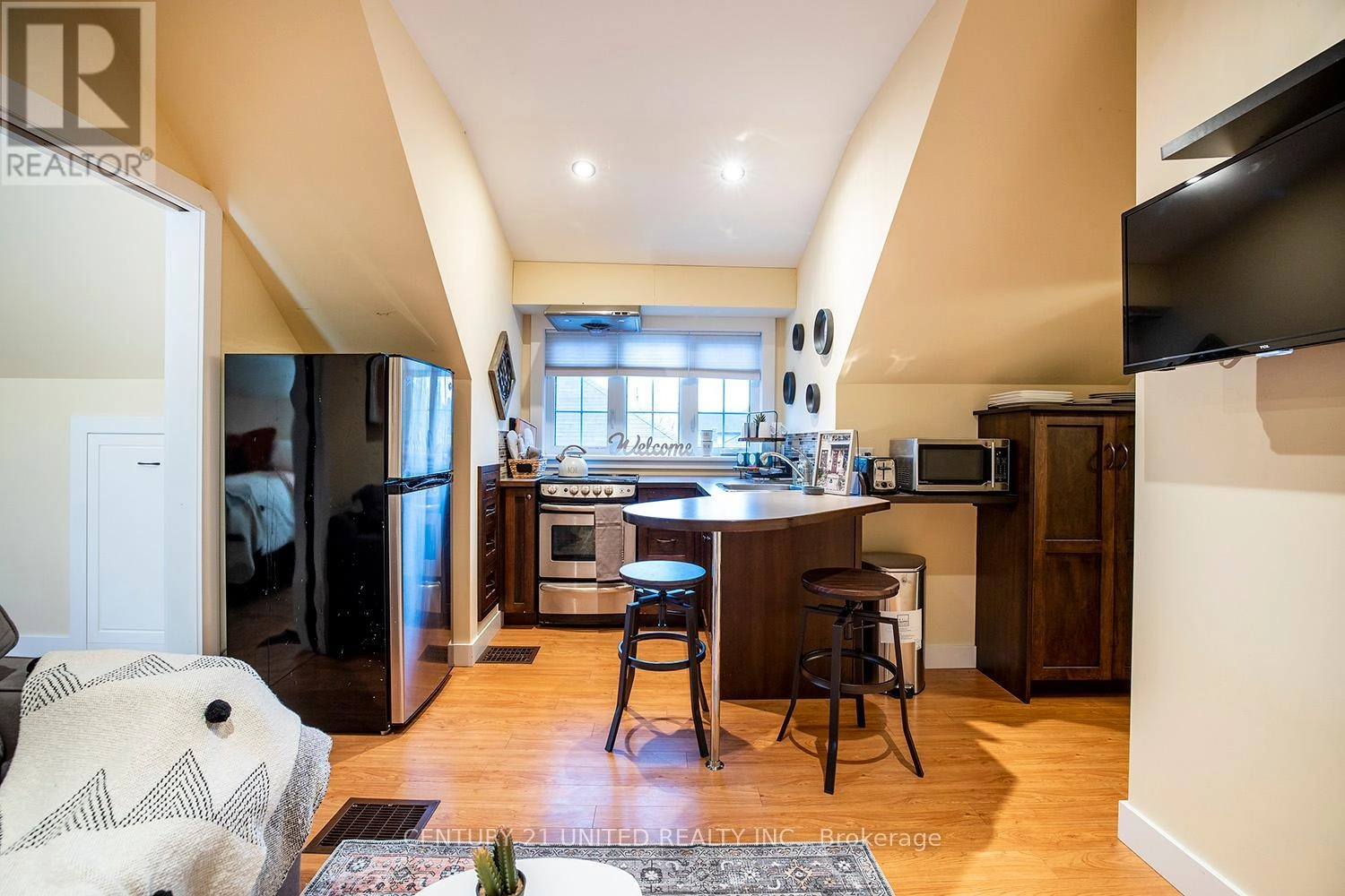225 Mark Street, Peterborough East, Ontario  K9H 1V1 - Photo 3 - X12280178