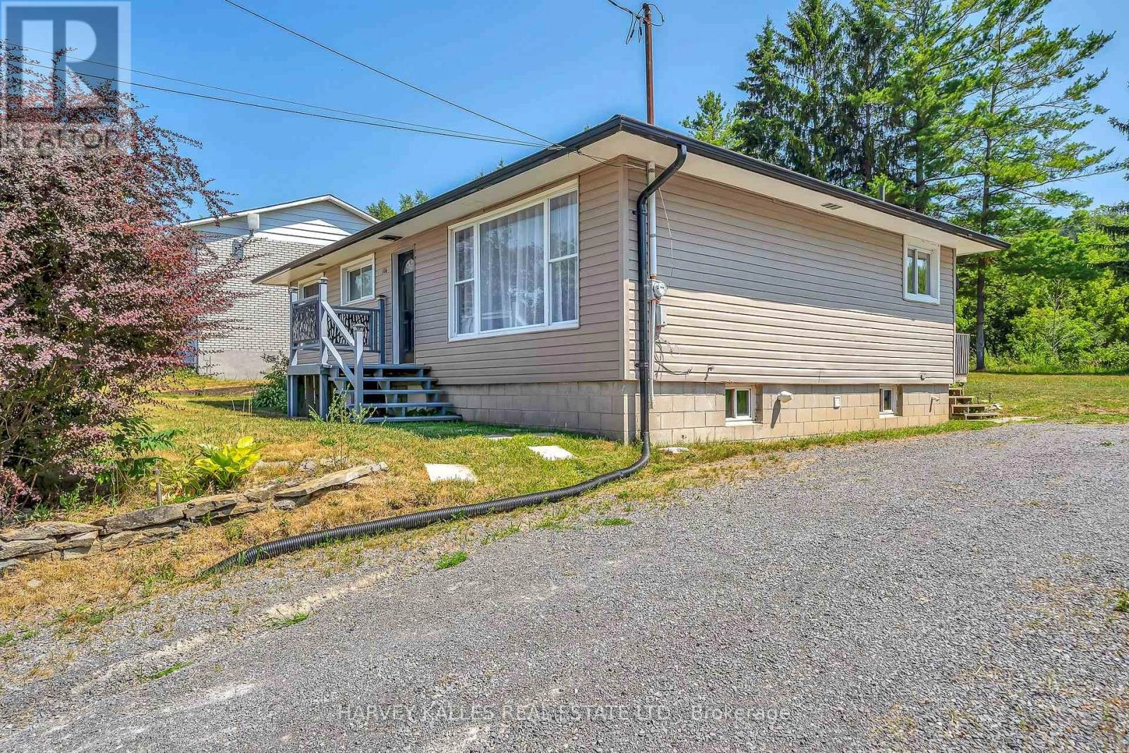 106 Union Street, Prince Edward County, Ontario  K0K 2T0 - Photo 3 - X12280837