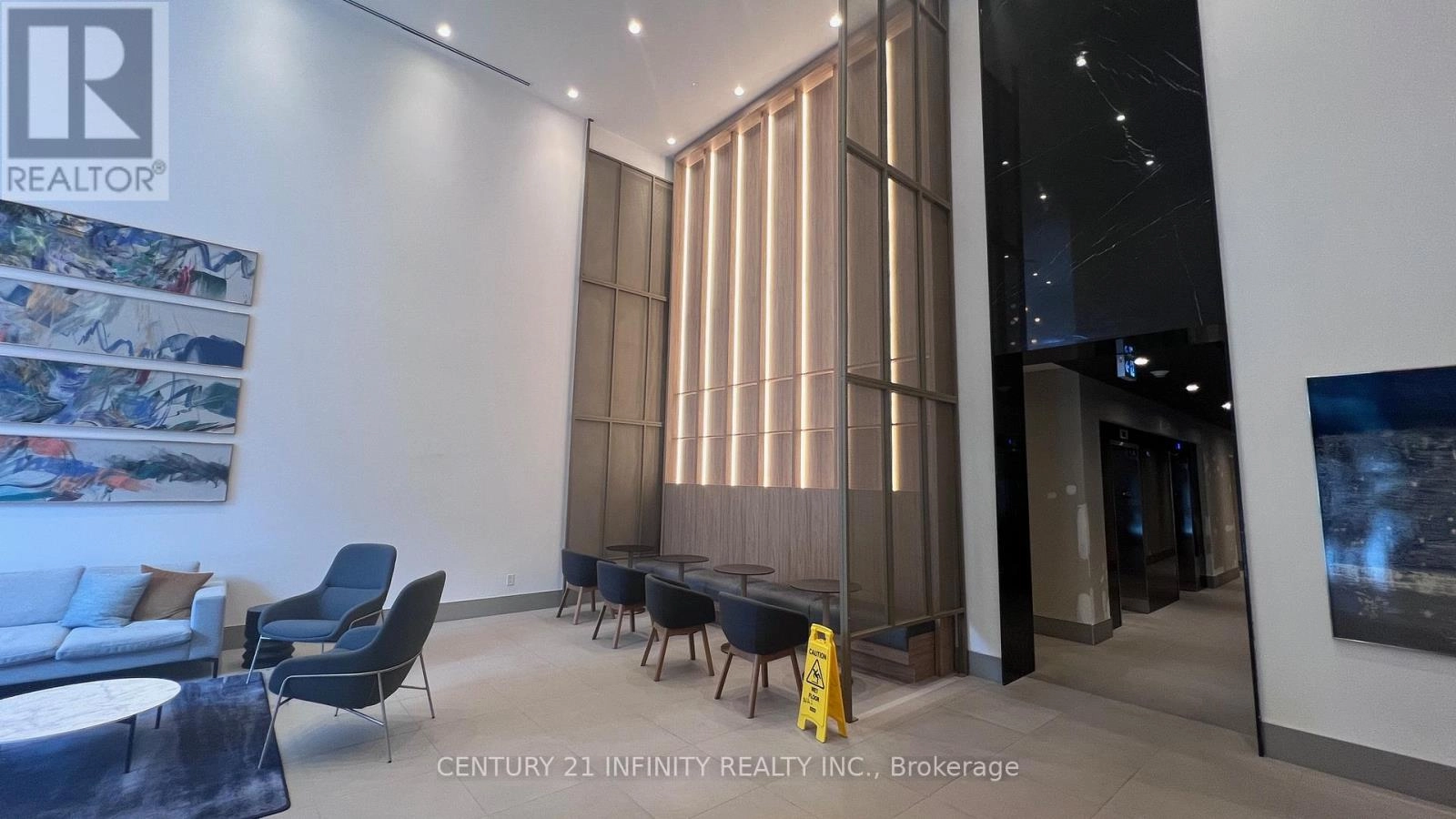 3509 - 430 Square One Drive, Mississauga, Ontario  L5B 0L6 - Photo 2 - W12280918