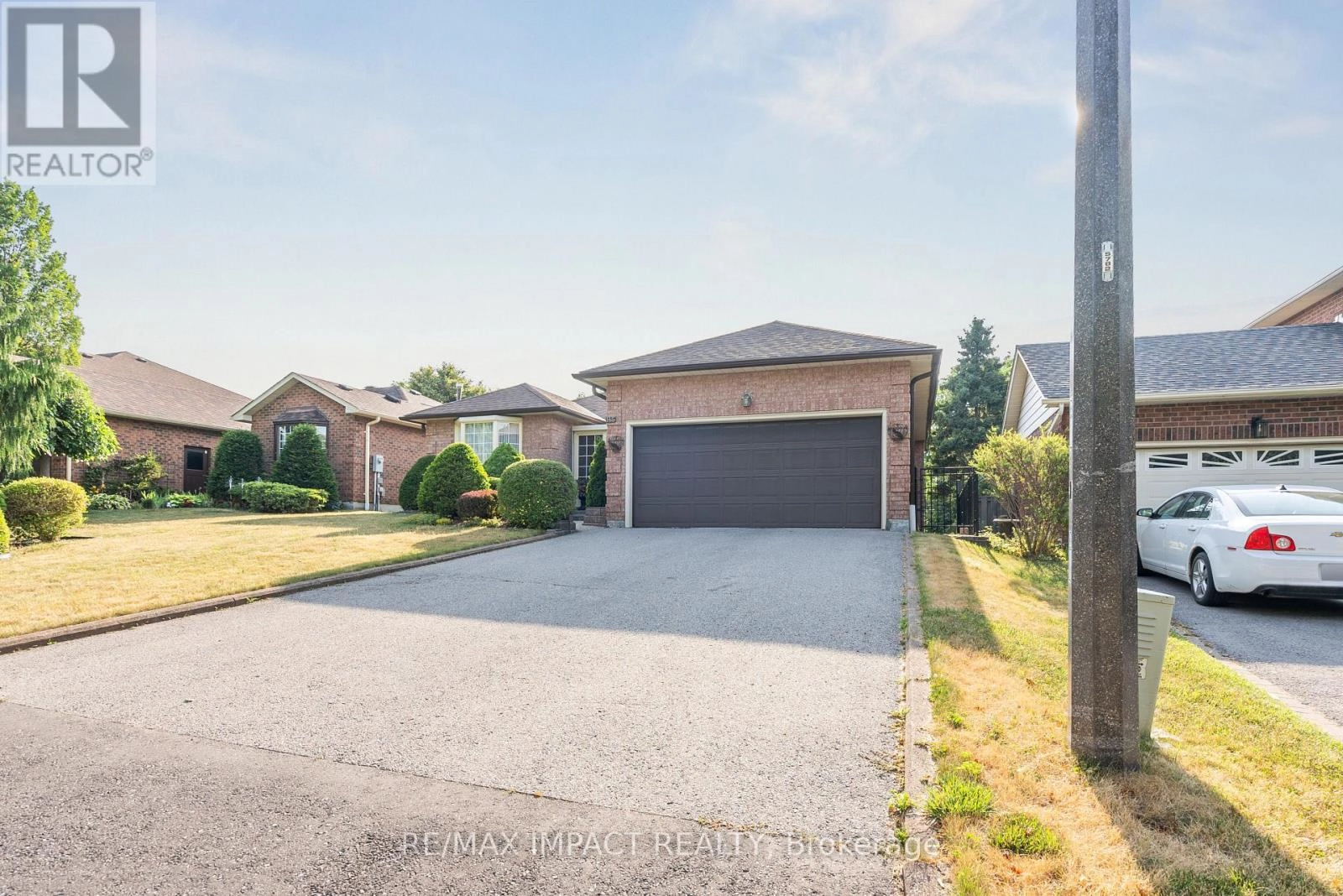 145 Hialeah Crescent, Whitby, Ontario  L1N 6V8 - Photo 1 - E12280978