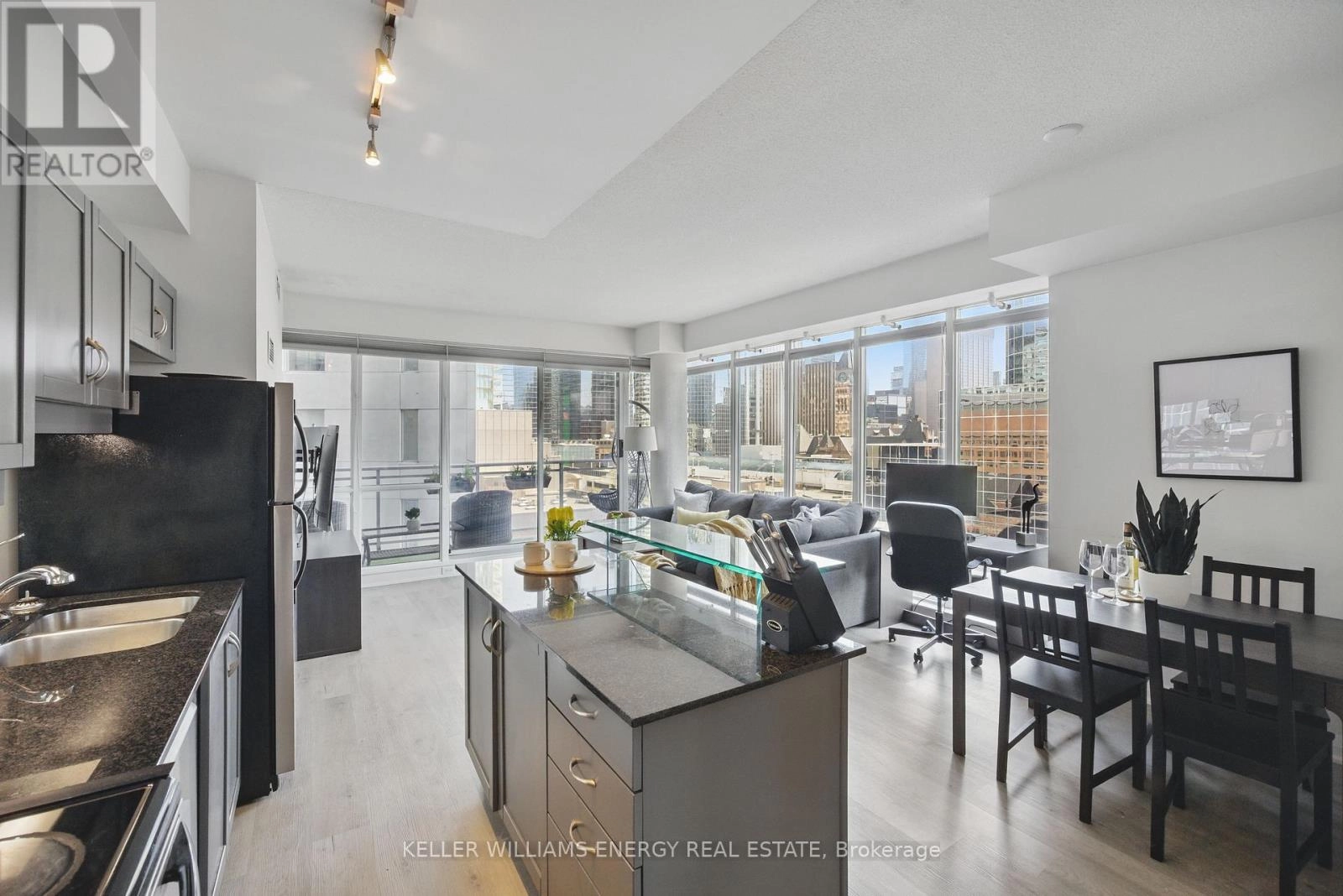 1307 - 220 Victoria Street, Toronto, Ontario  M5B 2R6 - Photo 1 - C12281431