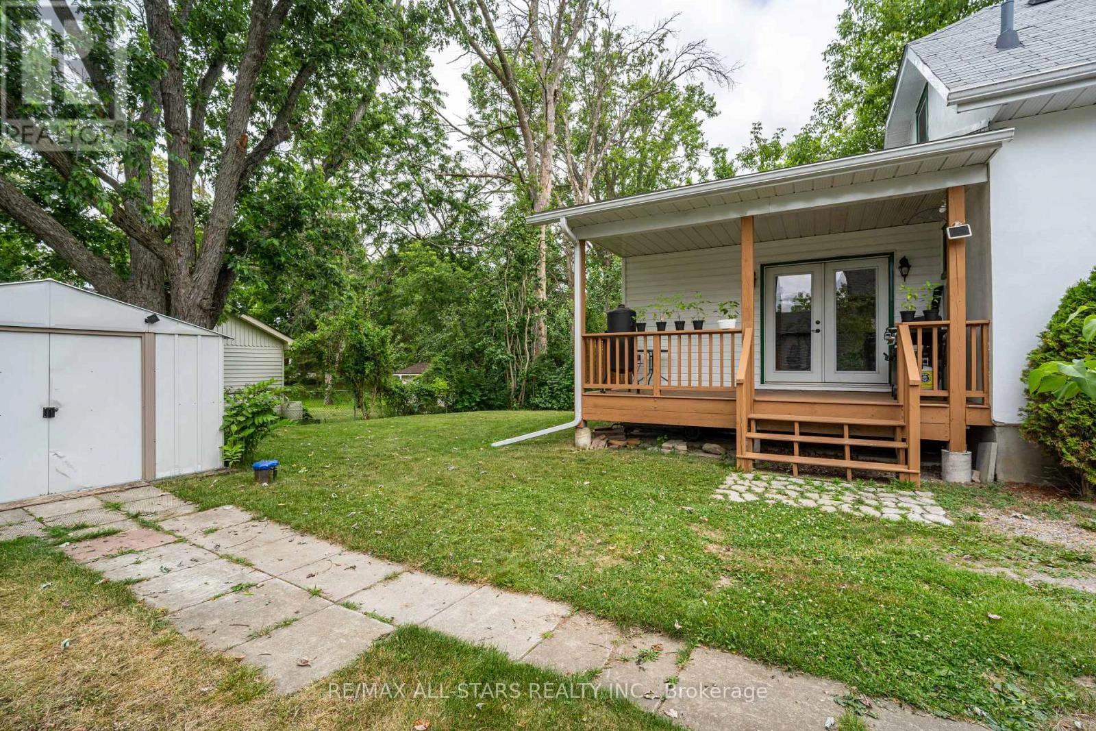 11 Queen Street S, Kawartha Lakes, Ontario  K0L 2W0 - Photo 3 - X12282461