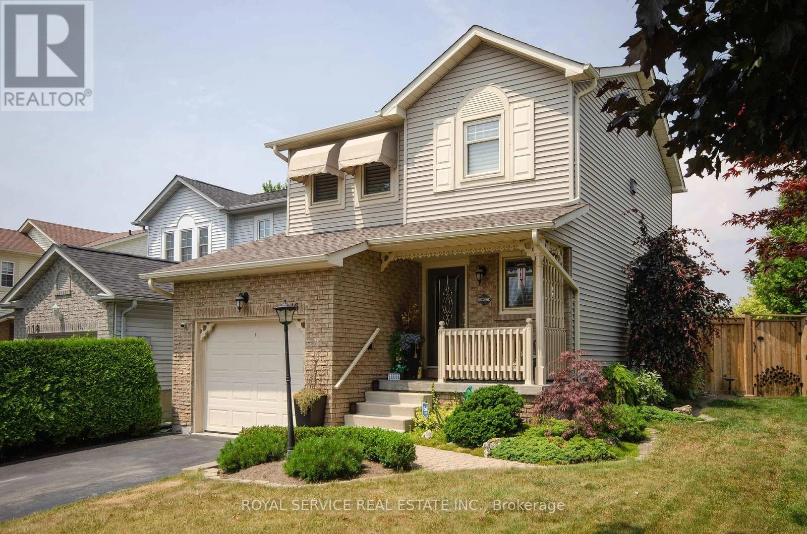 16 Burnham Boulevard, Port Hope, Ontario  L1A 4H4 - Photo 2 - X12282474