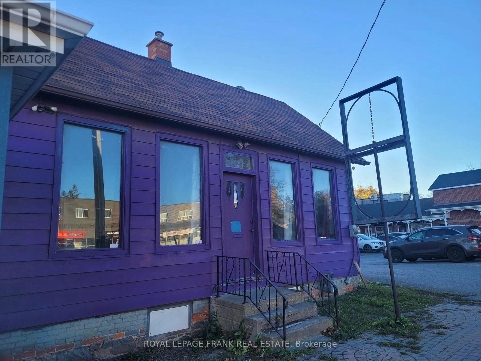 139-141 King Street E, Clarington, Ontario  L1C 1N6 - Photo 2 - E12283136