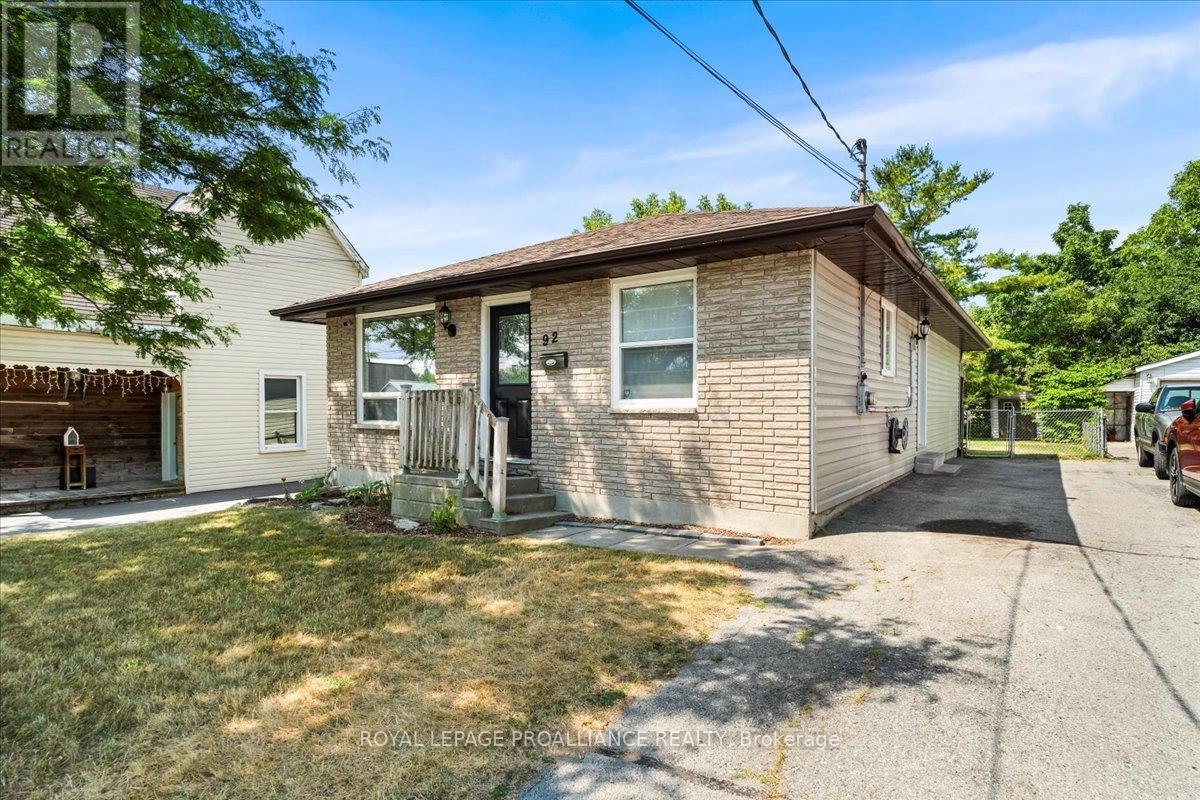 92 George Street S, Belleville, Ontario  K8N 3G9 - Photo 2 - X12283196