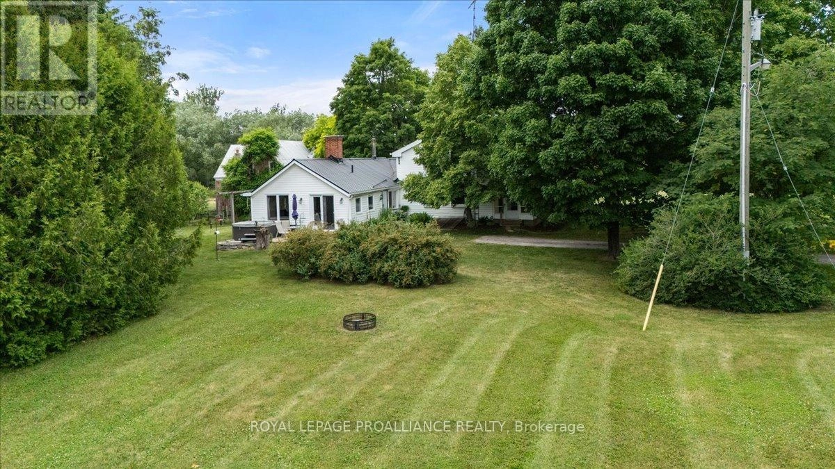 75 Pierce Road, Prince Edward County, Ontario  K0K 1G0 - Photo 2 - X12283322