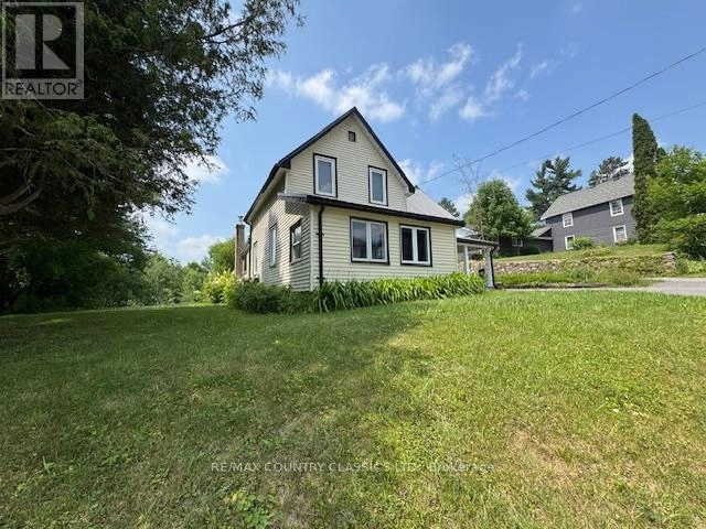 12 Hastings Street S, Bancroft, Ontario  K0L 1C0 - Photo 2 - X12276910