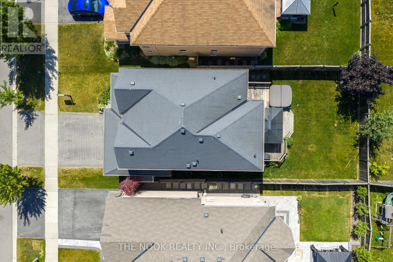 20 Kimble Avenue, Clarington, Ontario  L1C 0J8 - Photo 2 - E12283647