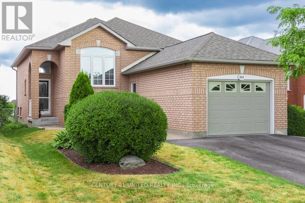 1019 Baker Street, Peterborough North, Ontario  K9H 7P7 - Photo 1 - X12283650