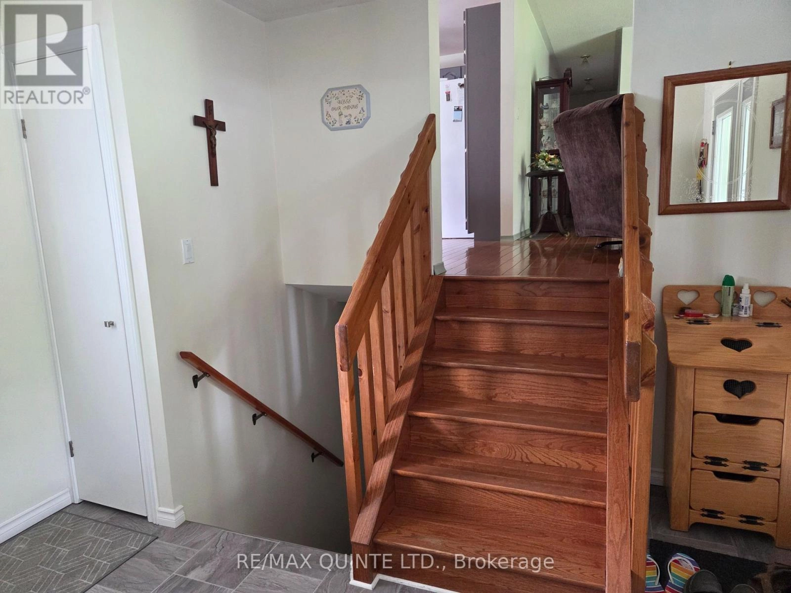 89 Johnston Road W, Tweed, Ontario  K0K 3H0 - Photo 3 - X12283708