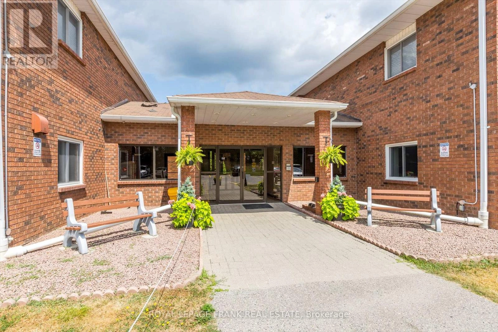 115 - 475 Parkhill Road W, Peterborough Central, Ontario  K9H 7M5 - Photo 2 - X12284032