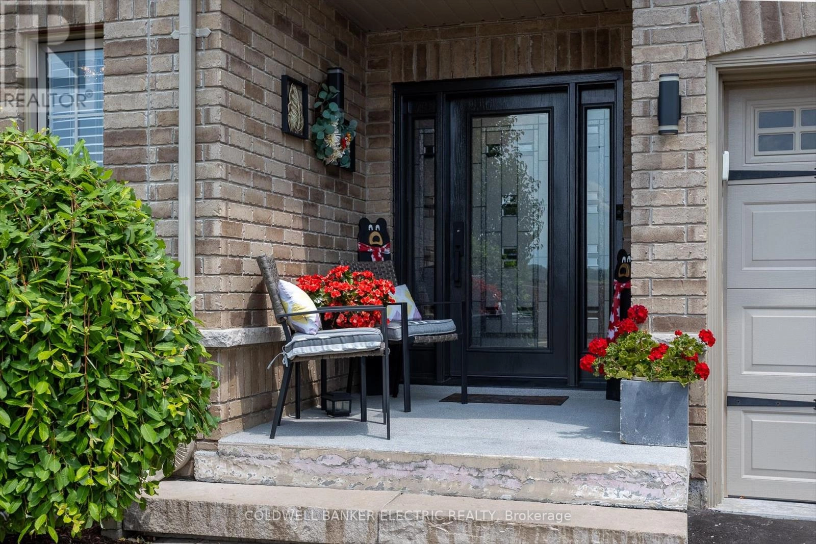 31 Old Trafford Drive, Trent Hills, Ontario  K0L 1Y0 - Photo 2 - X12284138
