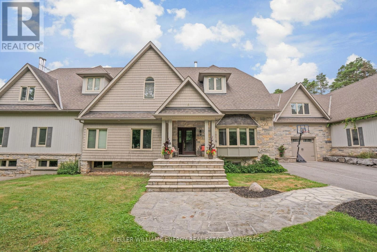 16262 Mccowan Road, Whitchurch-Stouffville, Ontario  L4A 2T2 - Photo 2 - N12199590
