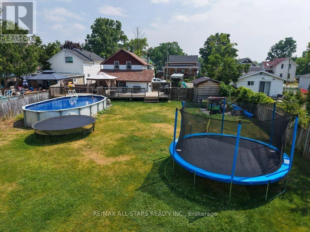 5 St Peter Street, Kawartha Lakes, Ontario  K9V 1P3 - Photo 1 - X12284772