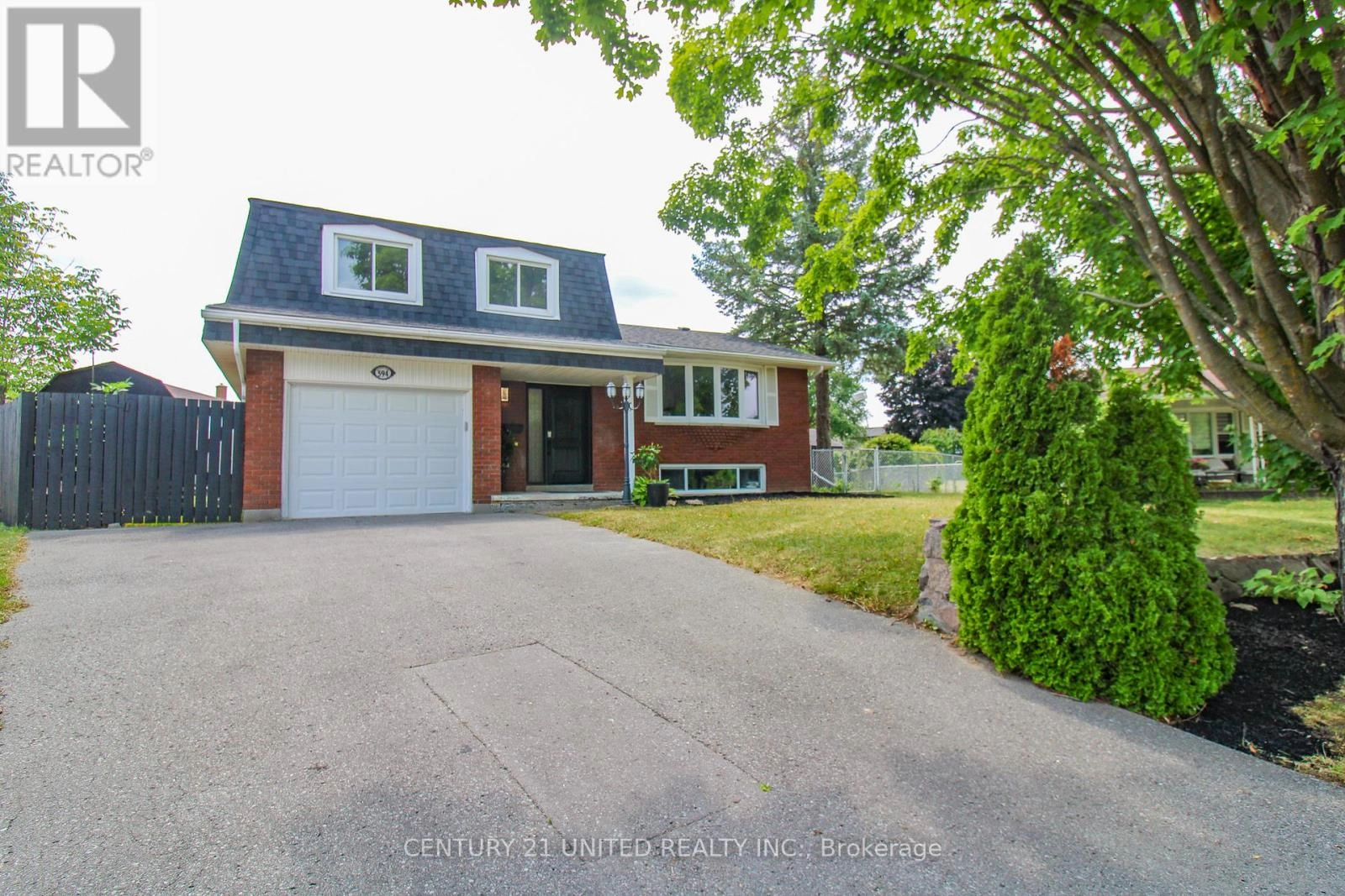 594 Saugeen Crescent, Peterborough South, Ontario  K9J 1K1 - Photo 2 - X12285021