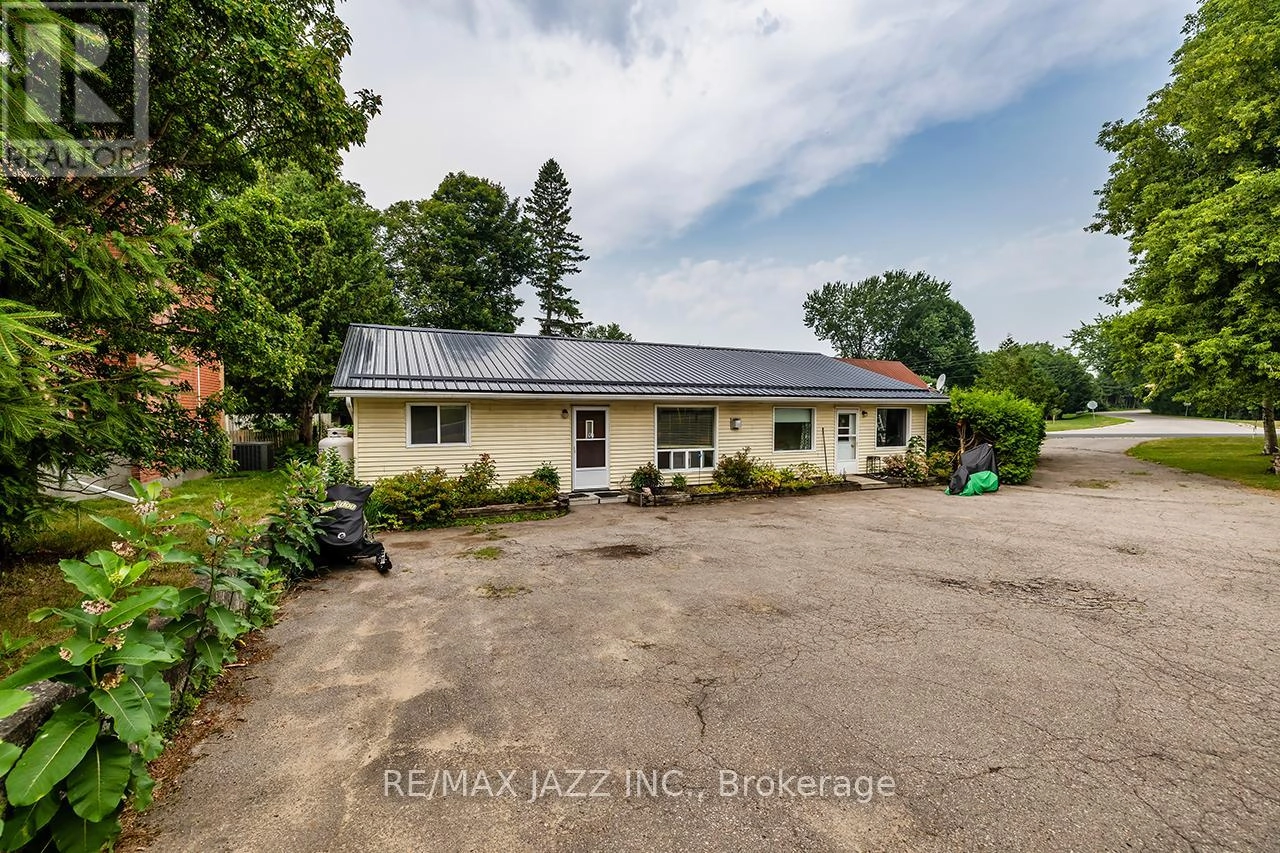 7986 County Rd 65 A&b, Port Hope, Ontario  L0A 1B0 - Photo 2 - X12285461