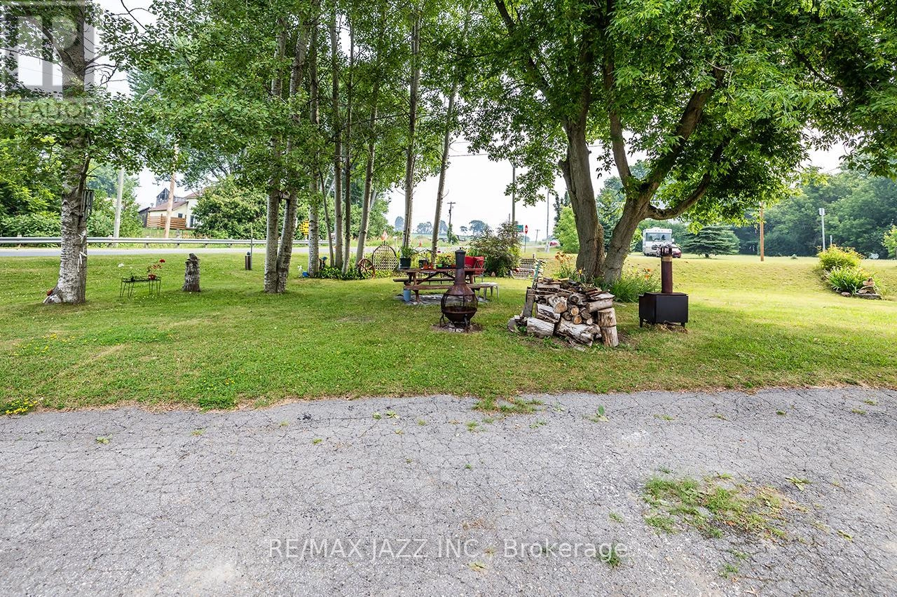 7986 County Rd 65 A&b, Port Hope, Ontario  L0A 1B0 - Photo 3 - X12285461