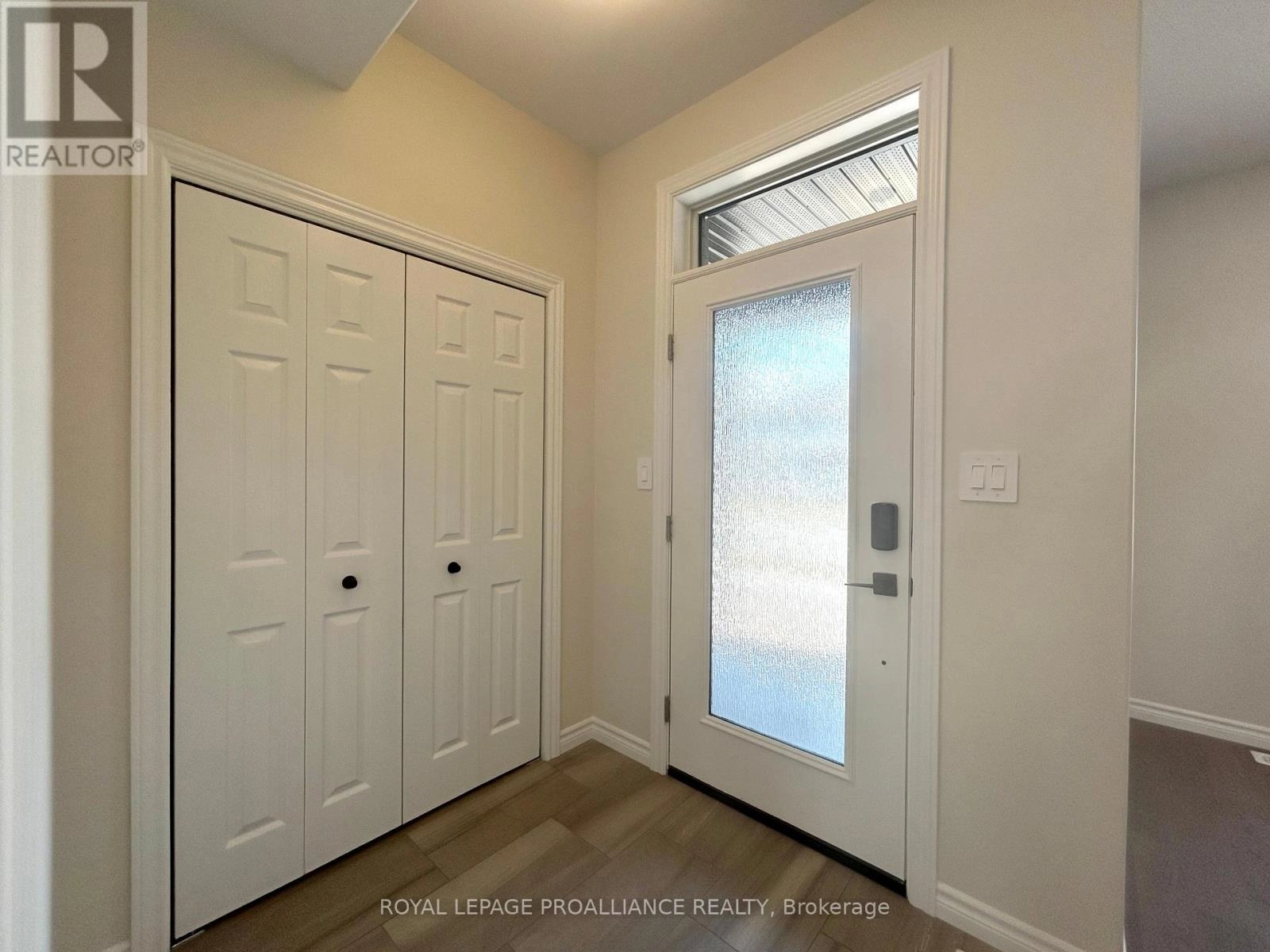 16 Riverstone Way, Belleville, Ontario  K8N 0S6 - Photo 2 - X12286492