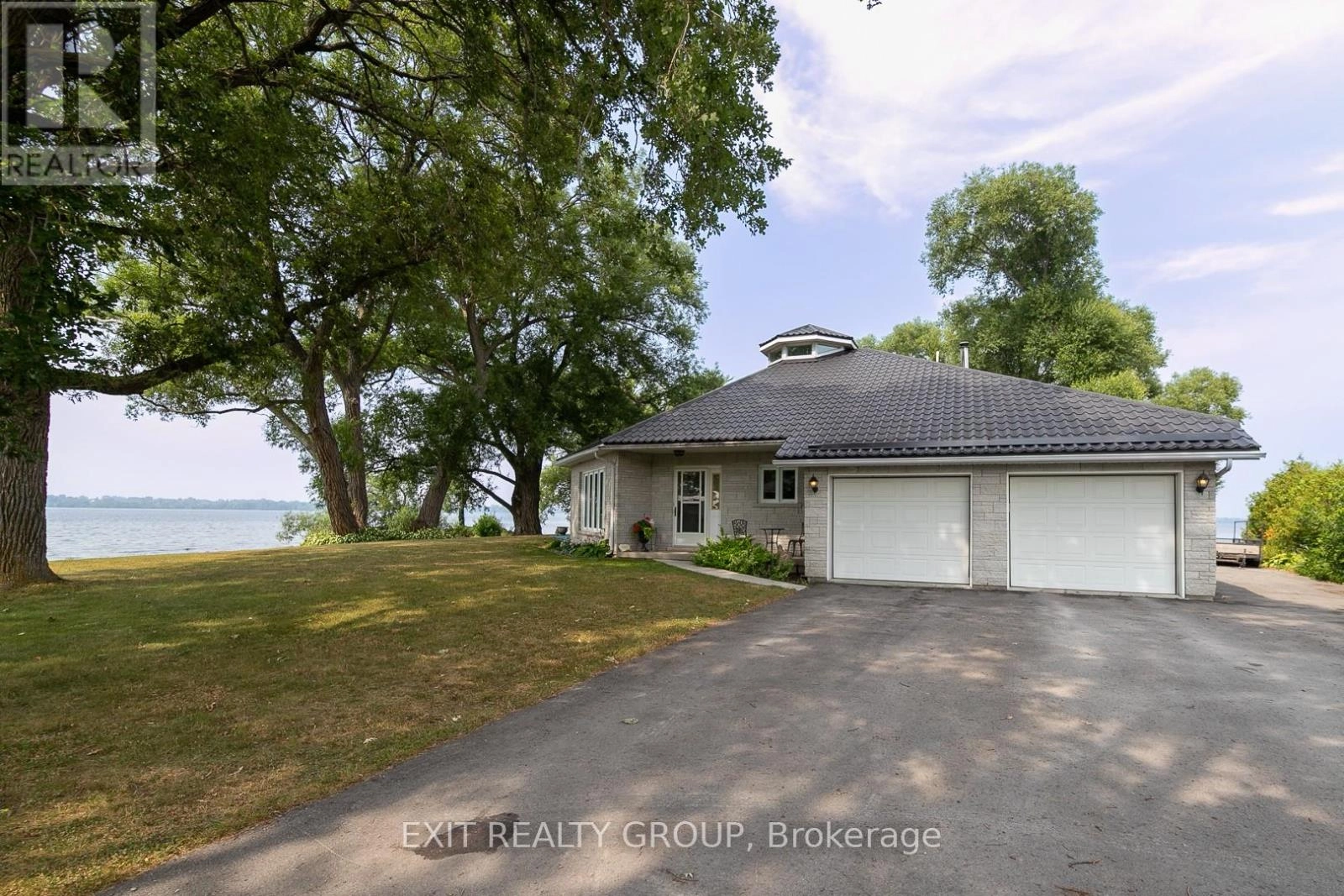 45 Peats Point Lane, Prince Edward County, Ontario  K8N 4Z7 - Photo 1 - X12286573
