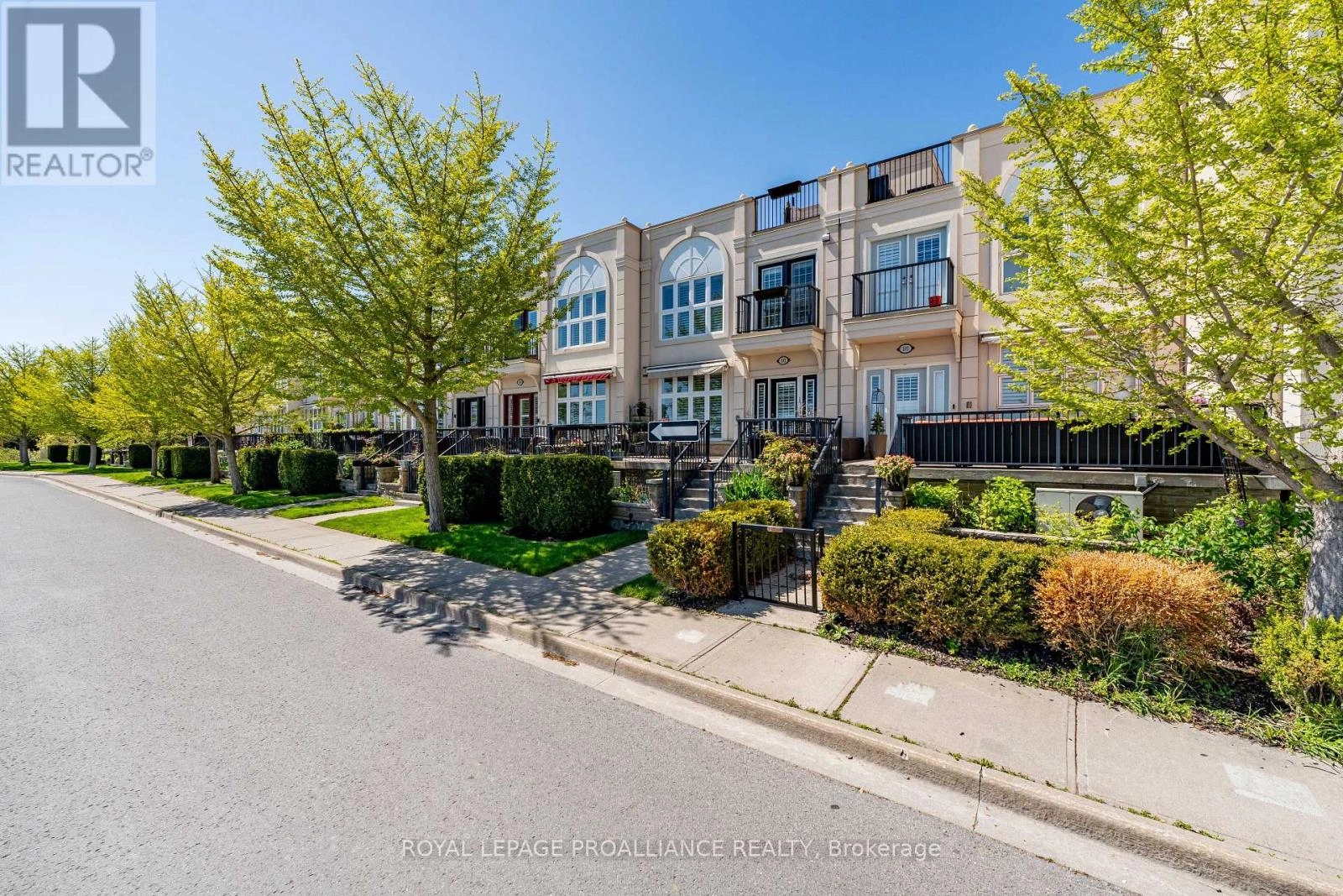 102 - 165 Division Street, Cobourg, Ontario  K9A 0B3 - Photo 1 - X12286808