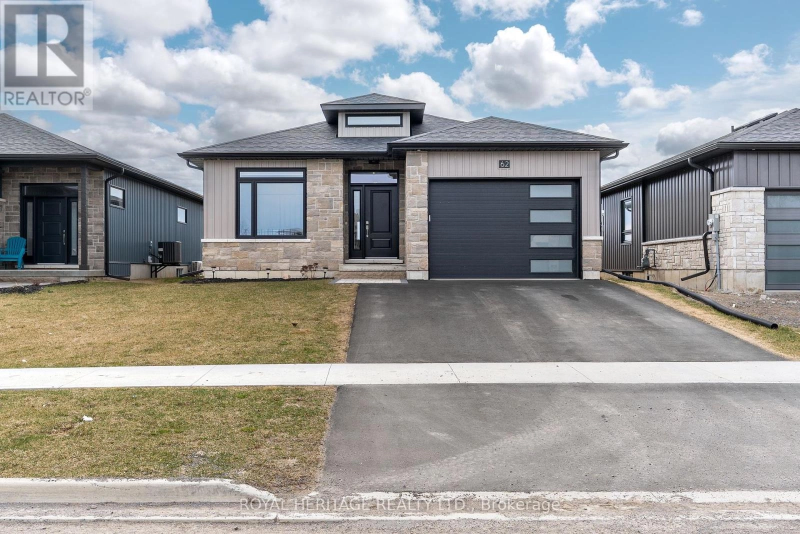 62 Hastings Park Drive, Belleville, Ontario  K8P 0H7 - Photo 1 - X12287321