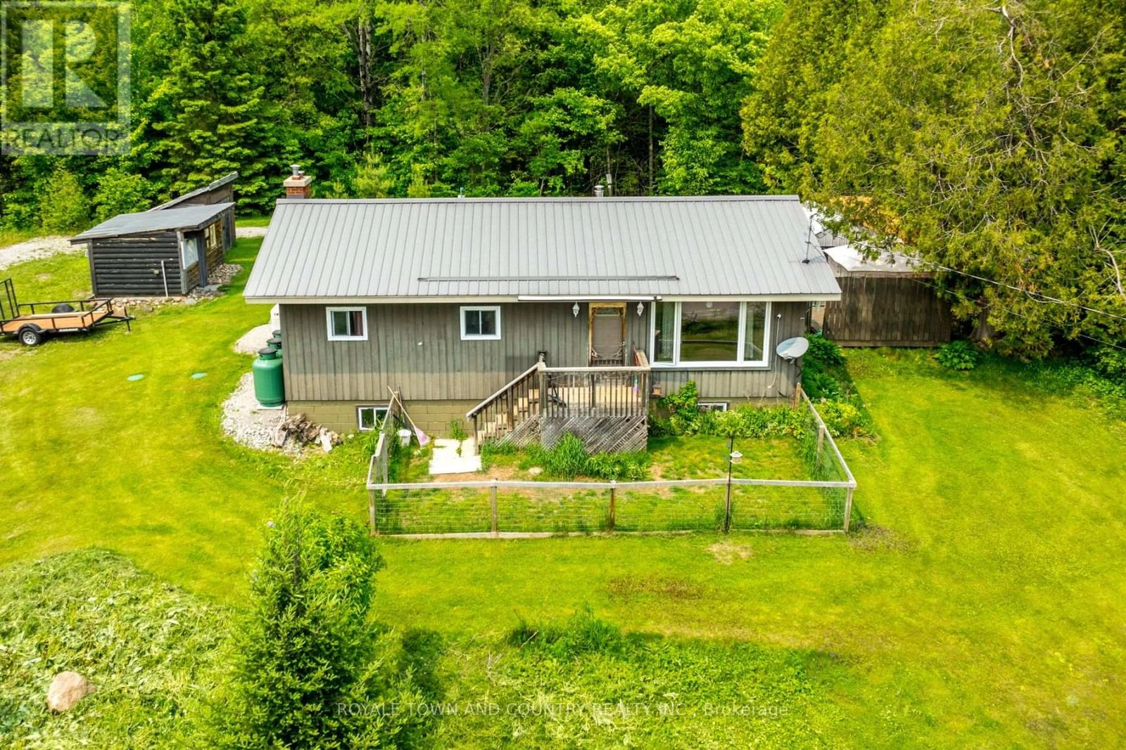1042 Tweed Drive, Highlands East, Ontario  K0M 1R0 - Photo 2 - X12287580
