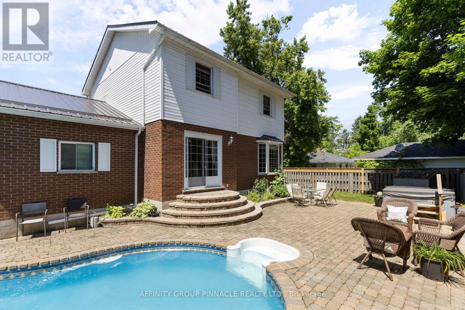 431 Dundas Street, Brock, Ontario  L0K 1A0 - Photo 1 - N12287974