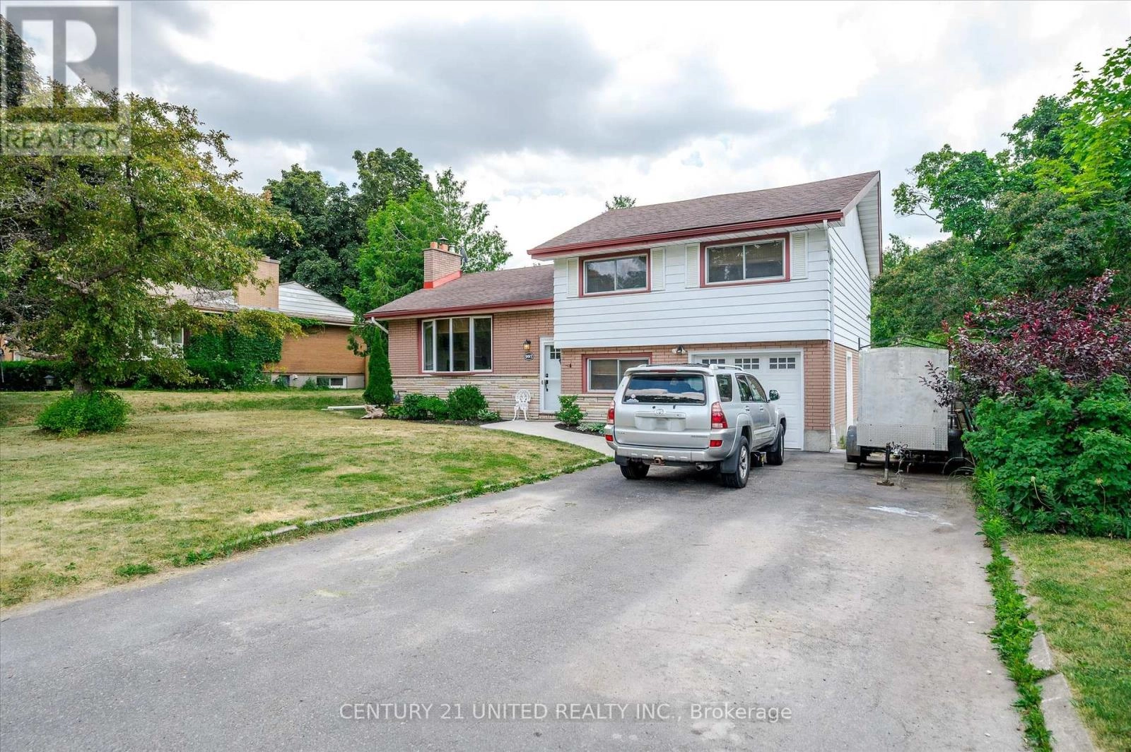 997 Weller Street, Peterborough, Ontario  K9J 4Y3 - Photo 2 - X12282395