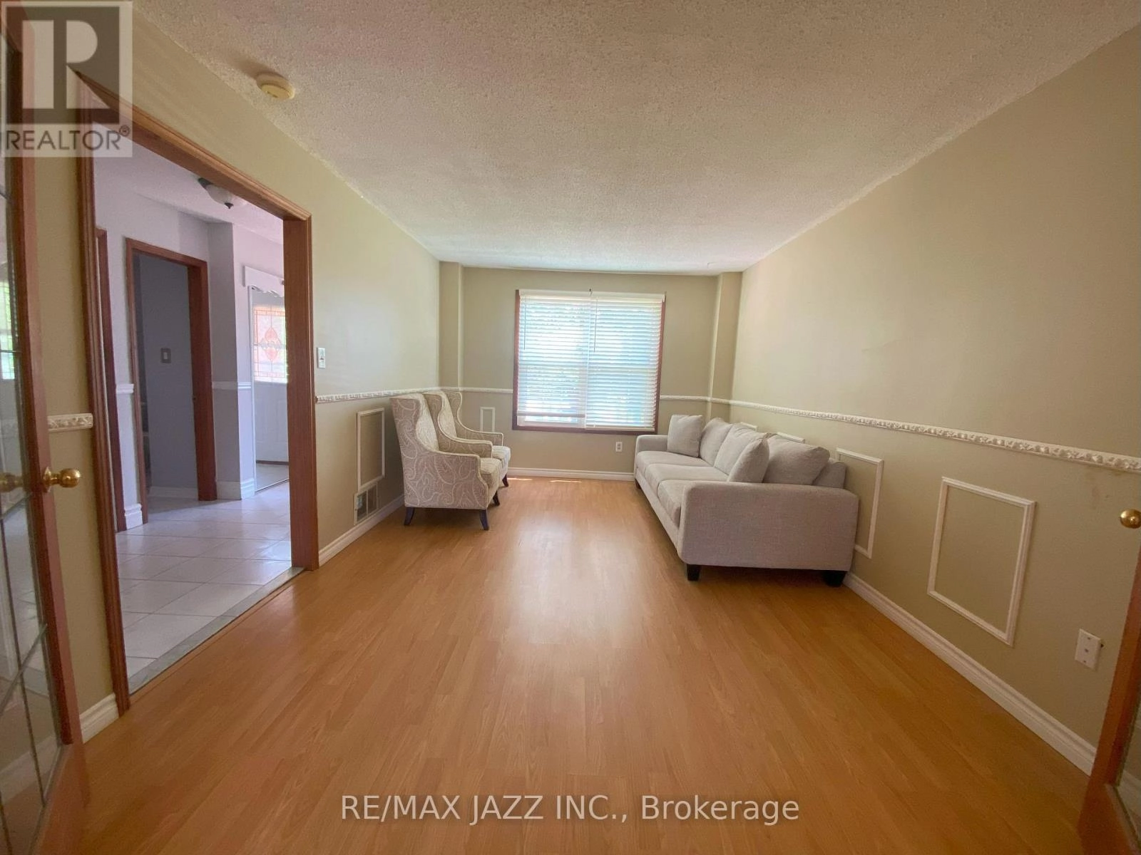 8 Cloverfield Street, Clarington, Ontario  L1E 1K3 - Photo 2 - E12288390