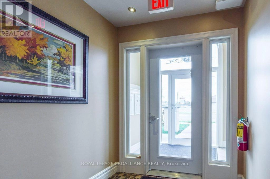 103 - 145 Farley Avenue, Belleville, Ontario  K8N 4L1 - Photo 3 - X12185847