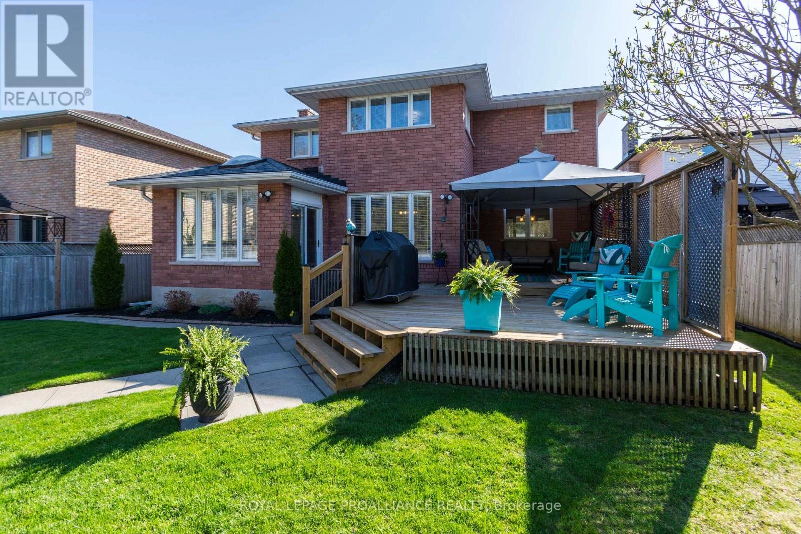 4 Queensboro Court, Belleville, Ontario  K8P 5E5 - Photo 2 - X12288907