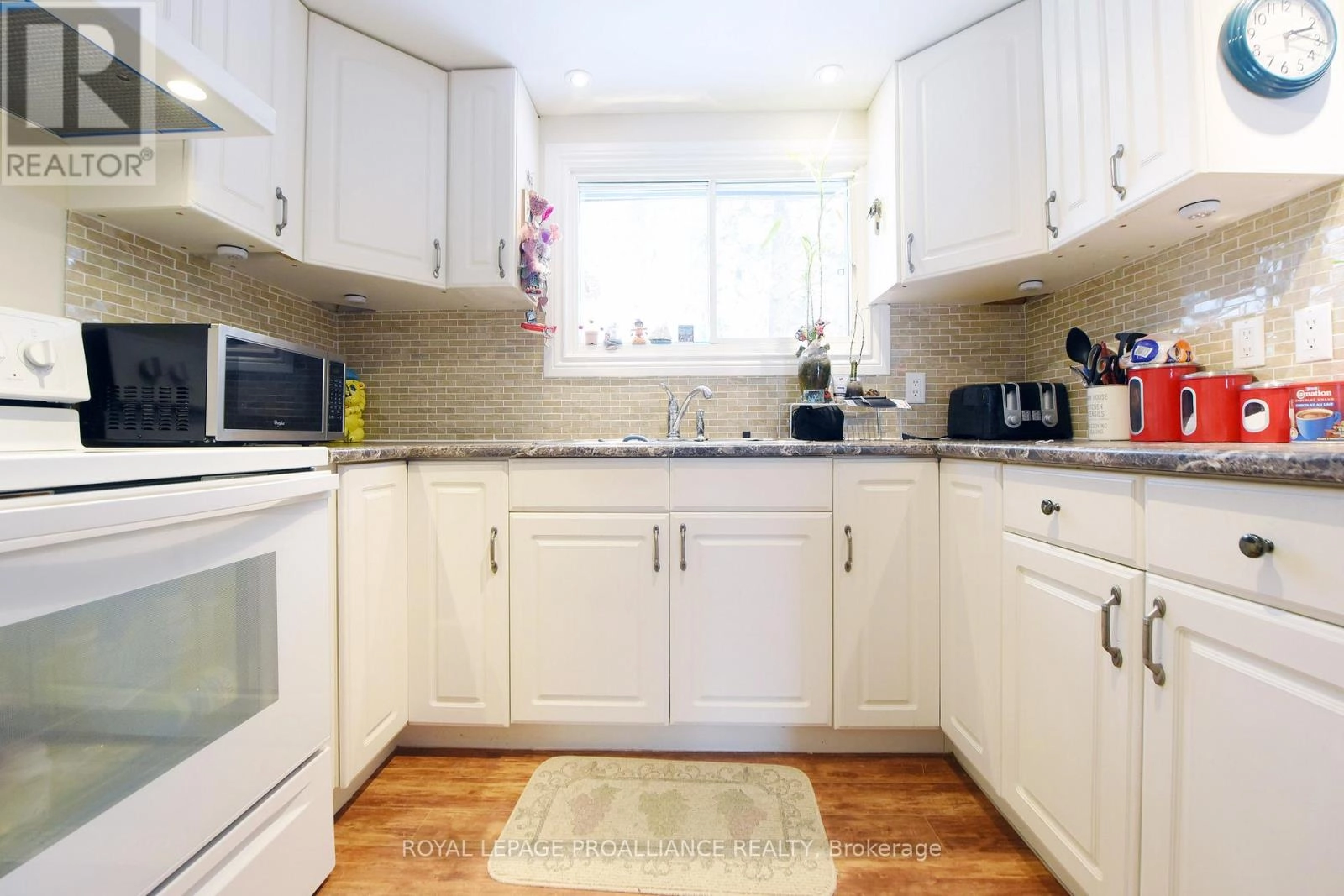 43 Airport Road, Addington Highlands, Ontario  K0H 2G0 - Photo 3 - X12289156