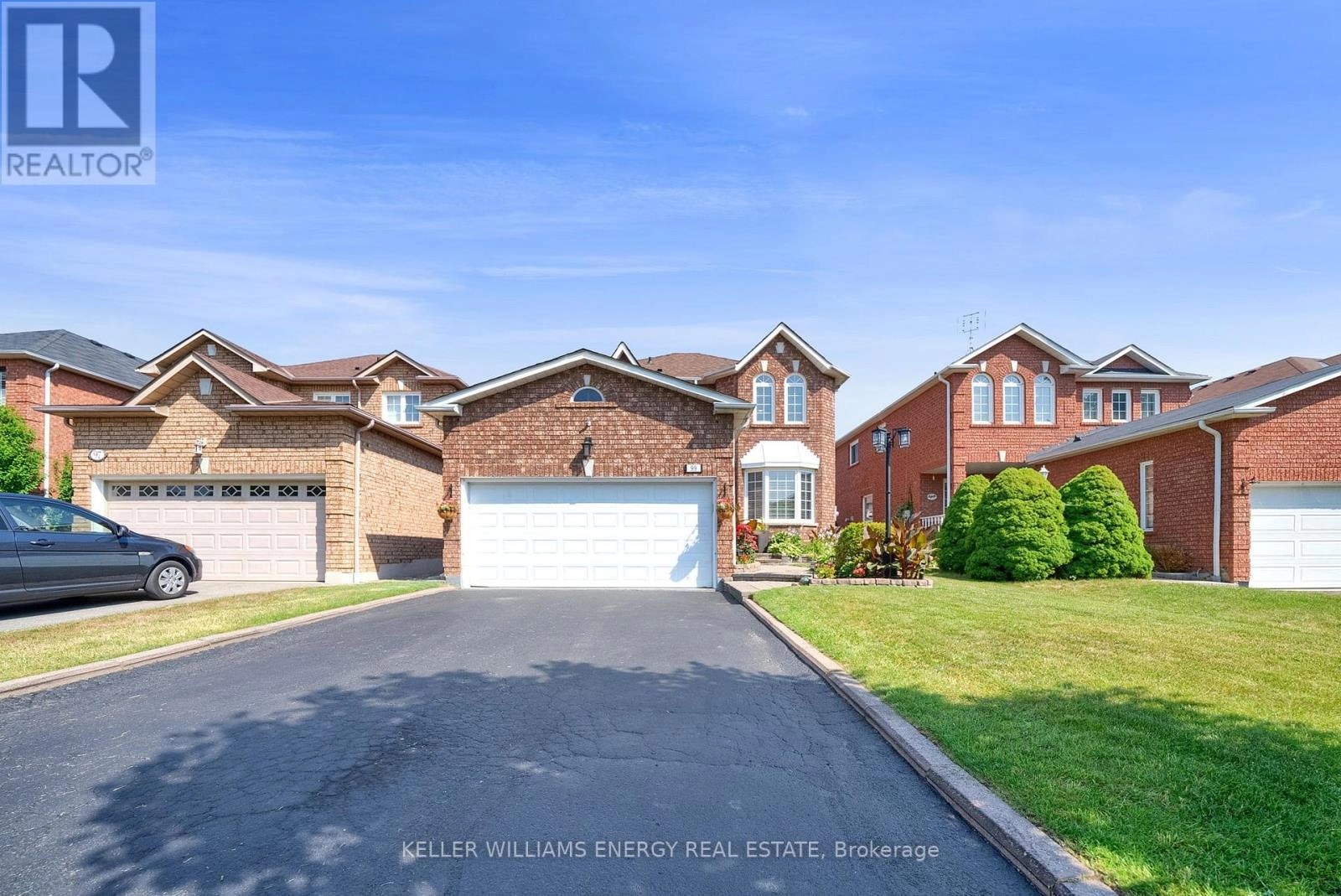 99 Parnell Crescent, Whitby, Ontario  L1R 1X1 - Photo 3 - E12290132