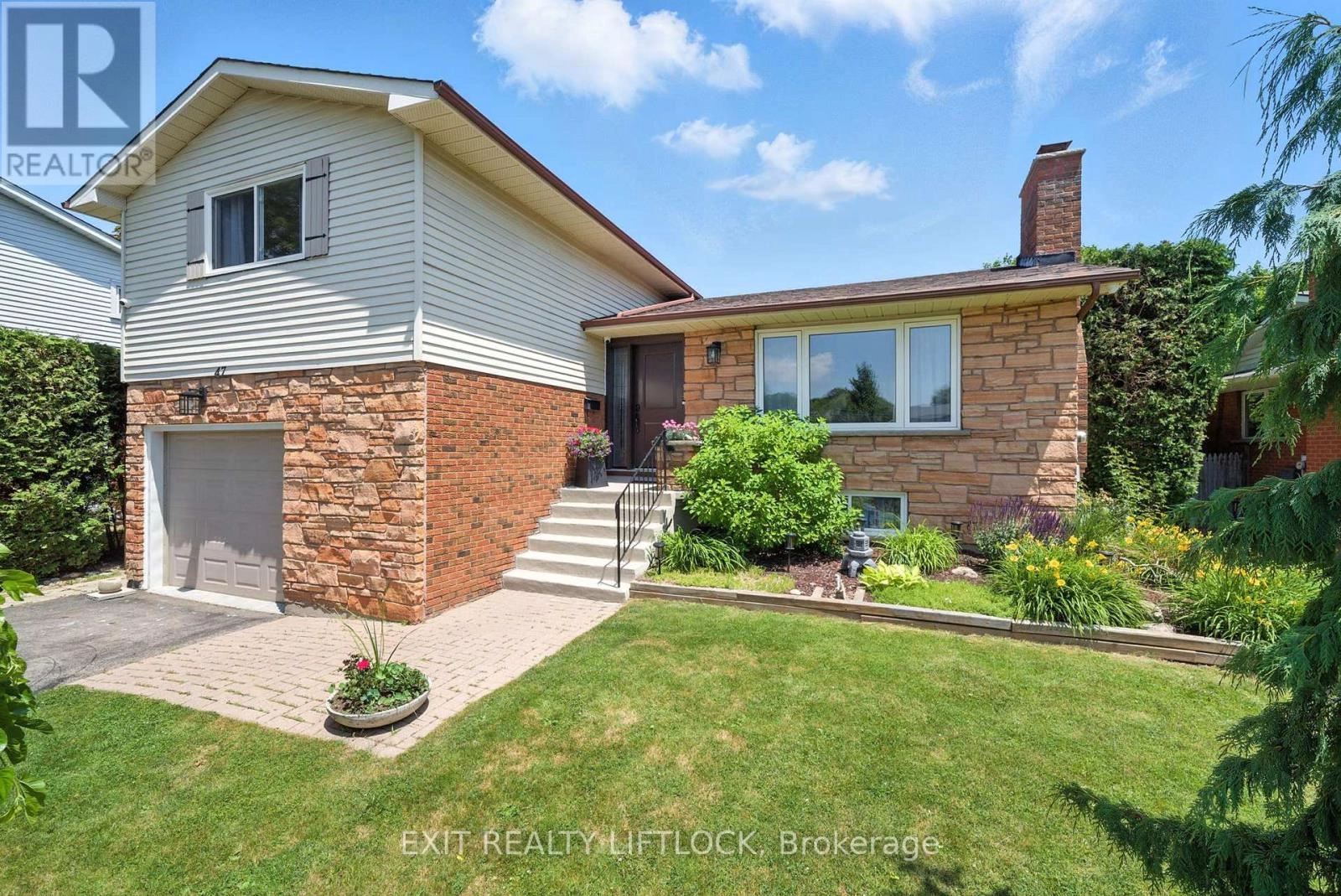 47 Martindale Street, Oshawa, Ontario  L1H 6W7 - Photo 1 - E12290519