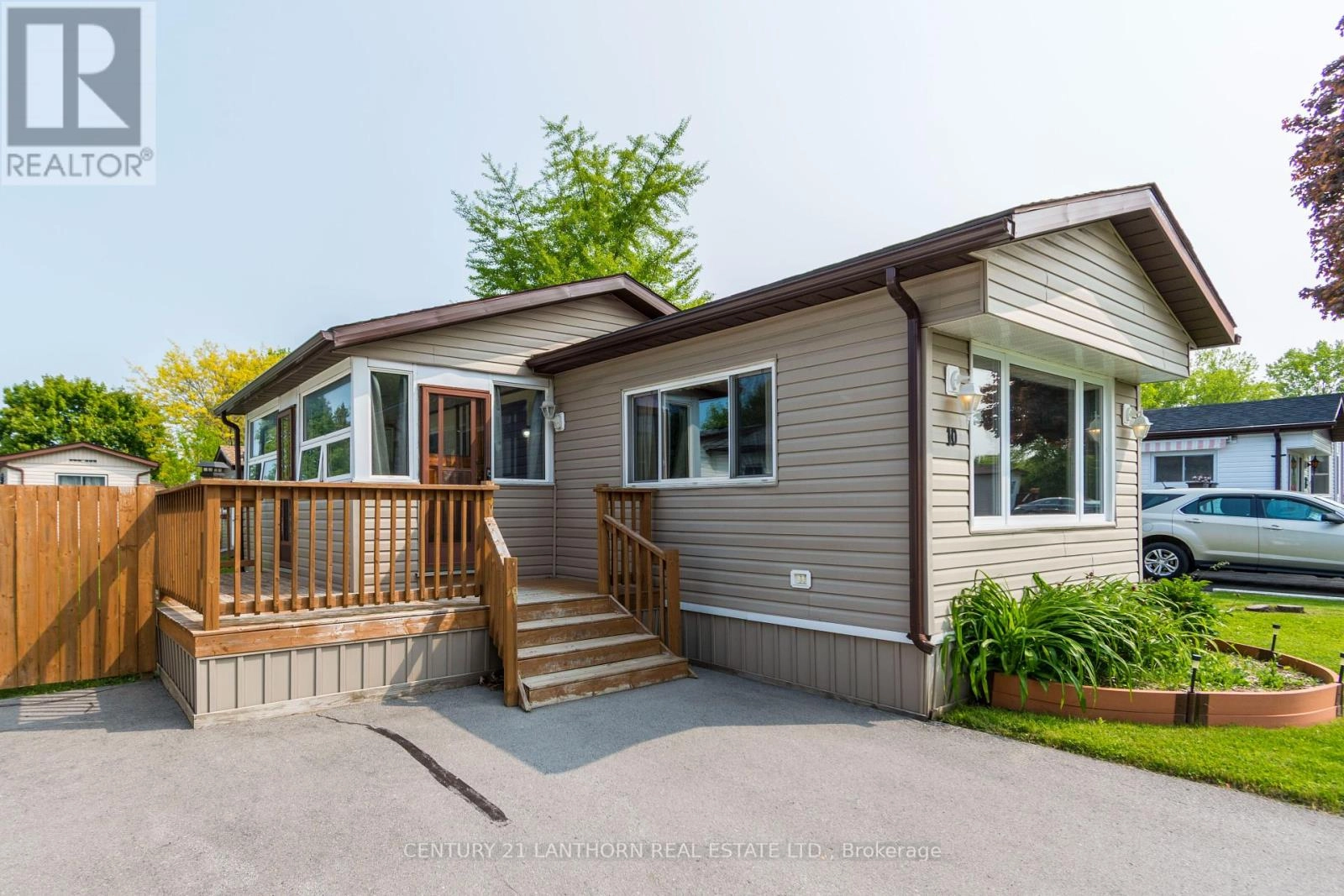 10 Partridge Lane, Quinte West, Ontario  K8N 4Z3 - Photo 1 - X12290454