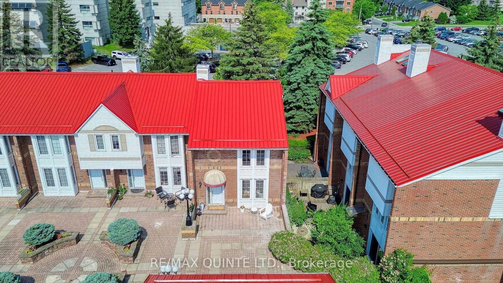 70 - 1 Place D'armes, Kingston, Ontario  K7K 6S4 - Photo 1 - X12290593