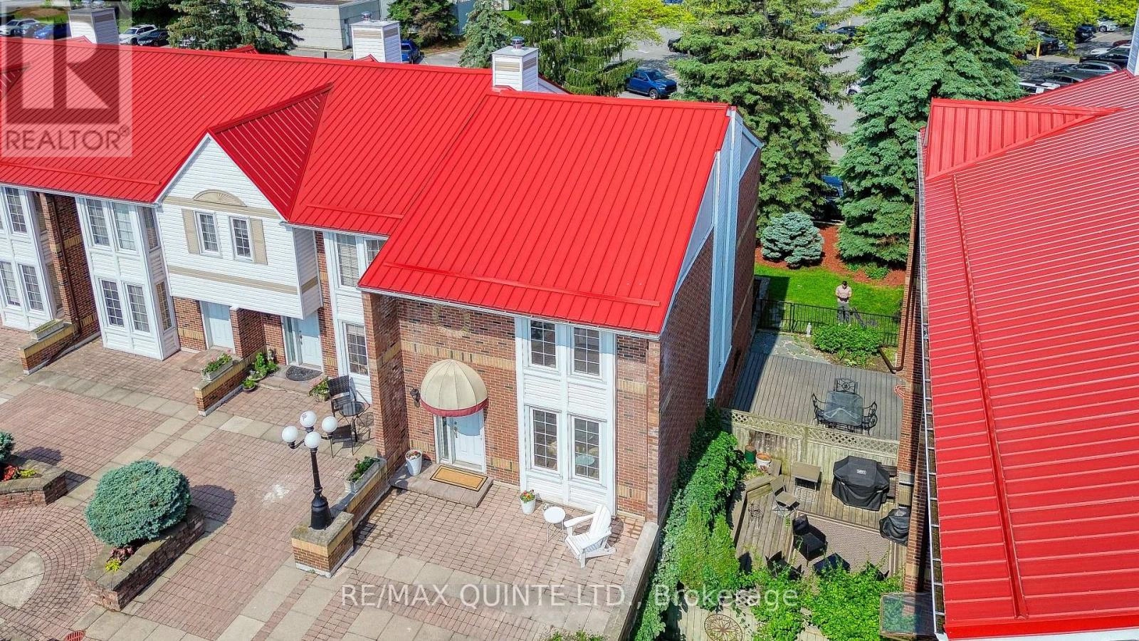 70 - 1 Place D'armes, Kingston, Ontario  K7K 6S4 - Photo 2 - X12290593